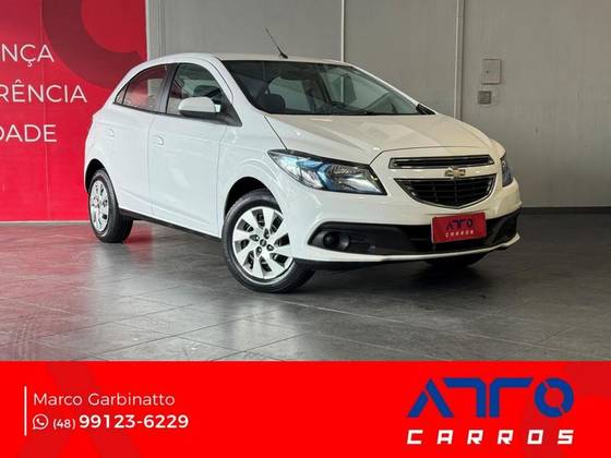 CHEVROLET ONIX 1.4 MPFI LT 8V FLEX 4P MANUAL CHEVROLET ONIX 1.4 MPFI LT 8V FLEX 4P MANUAL